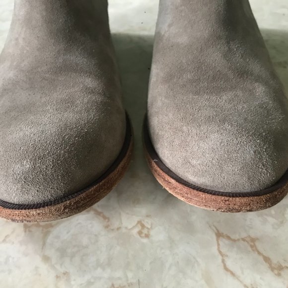 Kork-Ease Tan Suede Chelsea Boot Sz 8.5 - Picture 13 of 14